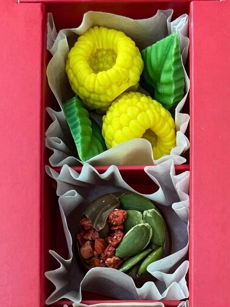 Шоколадный набор ручной работы «Магия вкуса» -  маленькое произведение искусства, созданное с любовью и вниманием к деталям. — фото 2